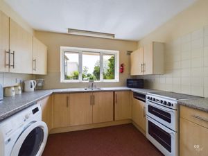 Kitchen- click for photo gallery